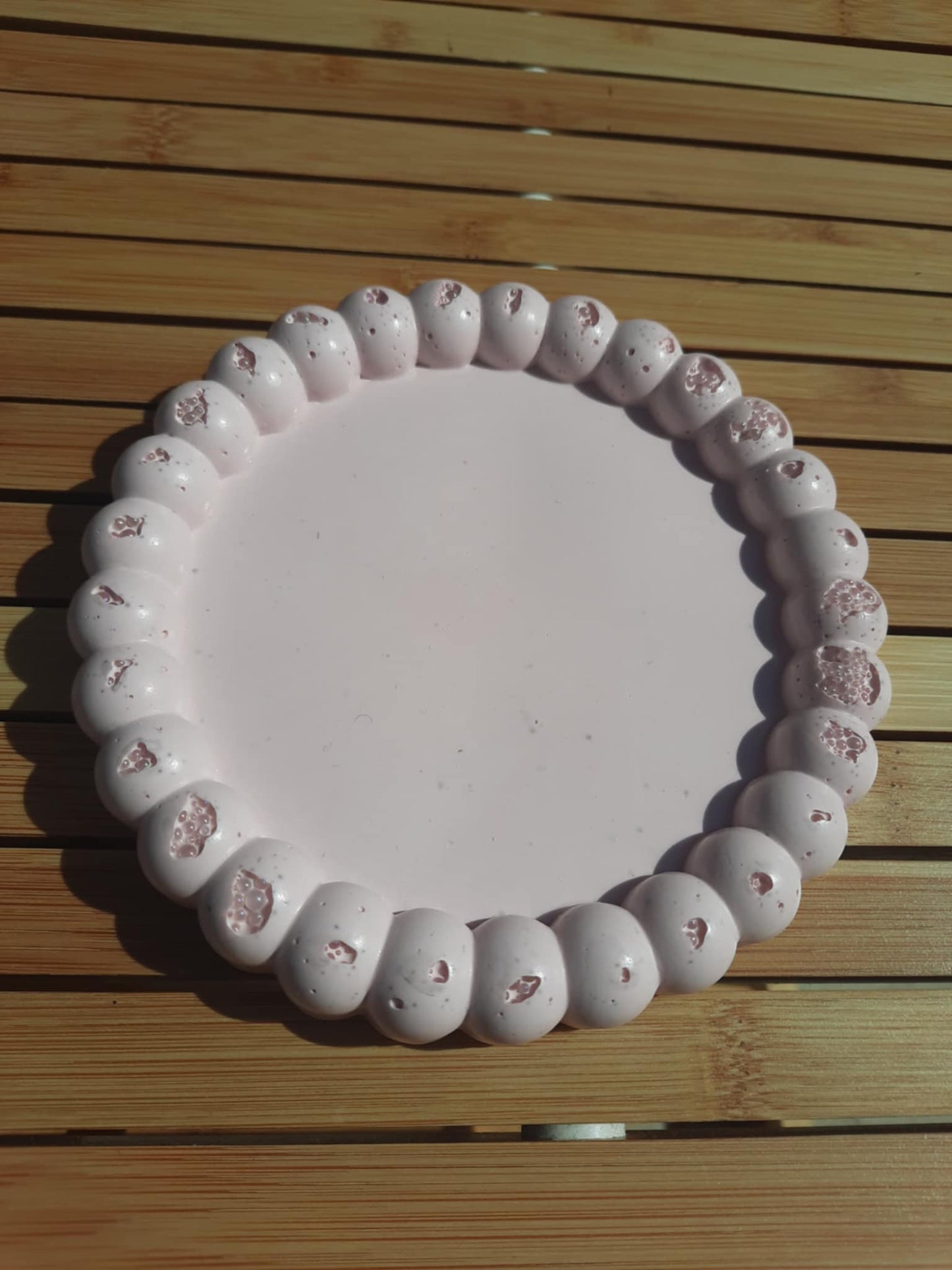 soucoupe petite boule rose