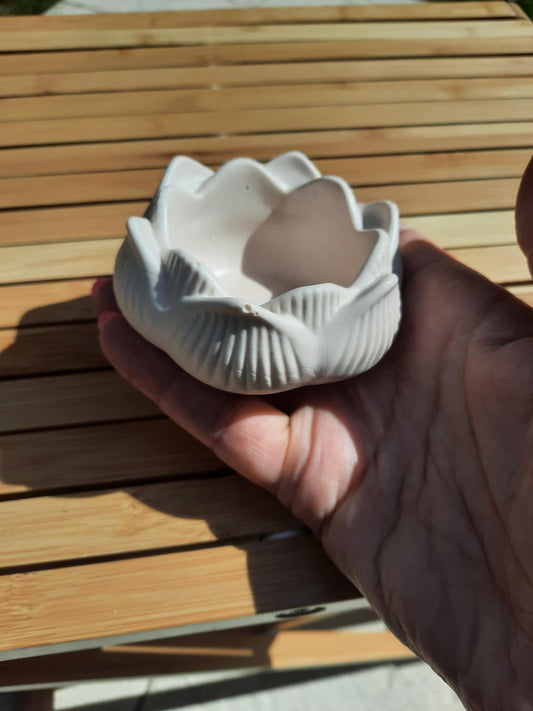 Pot forme pétales de fleur