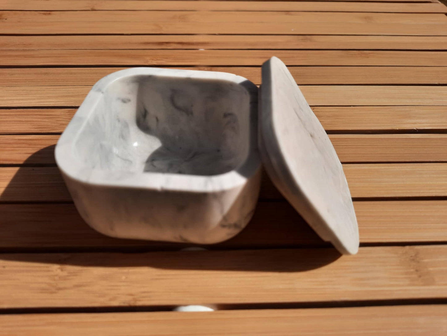 Petits pots carré + leurs couvercles