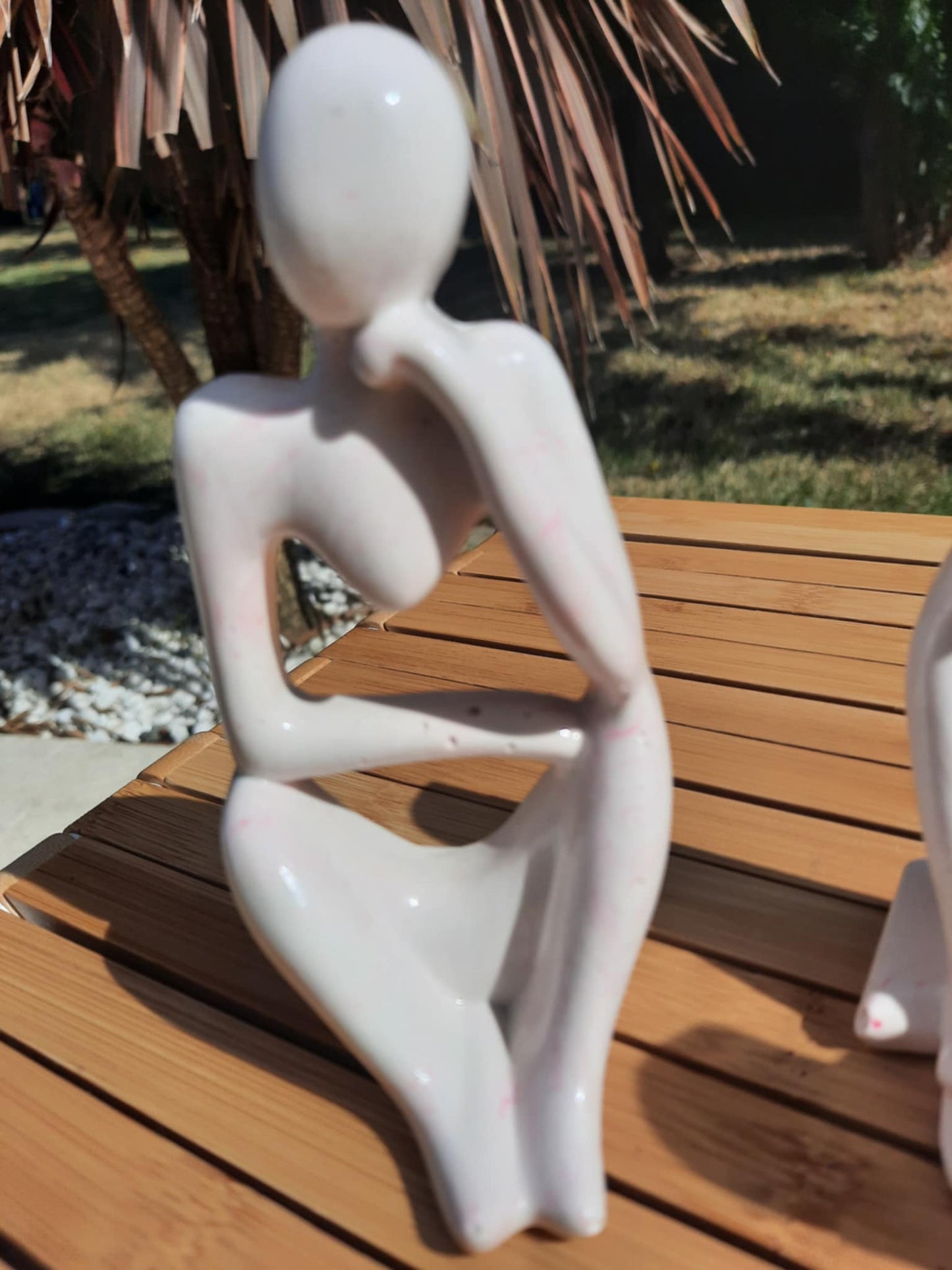 statuette série "Le Penseur" rose