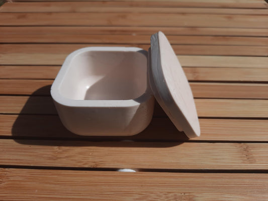Petits pots carré + leurs couvercles