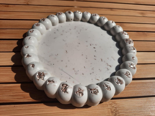 soucoupe petite boule doré